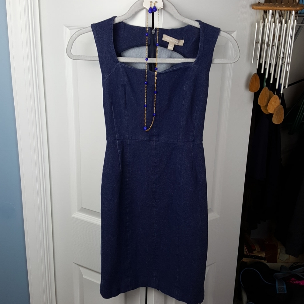 Banana Republic sleek Dark  denim  skirt/dress